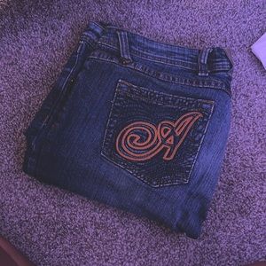 these are 90s apple bottom dark wash jeans, size 11/12 NEVER WORN